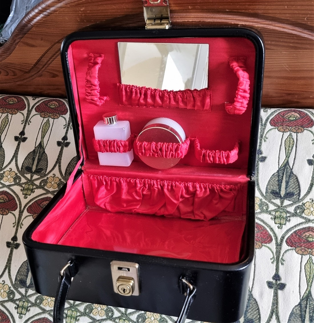 Bride Vanity Case Leather Dinky Black Faux Leather Vintage Vanity