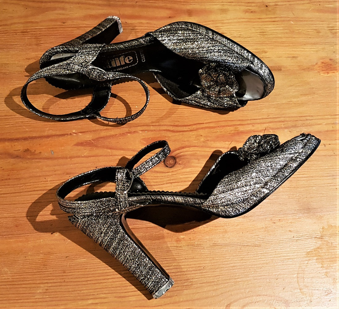 Clarks spa clearance night sandals