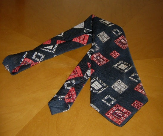 SOLD Beau Monde vintage kipper tie