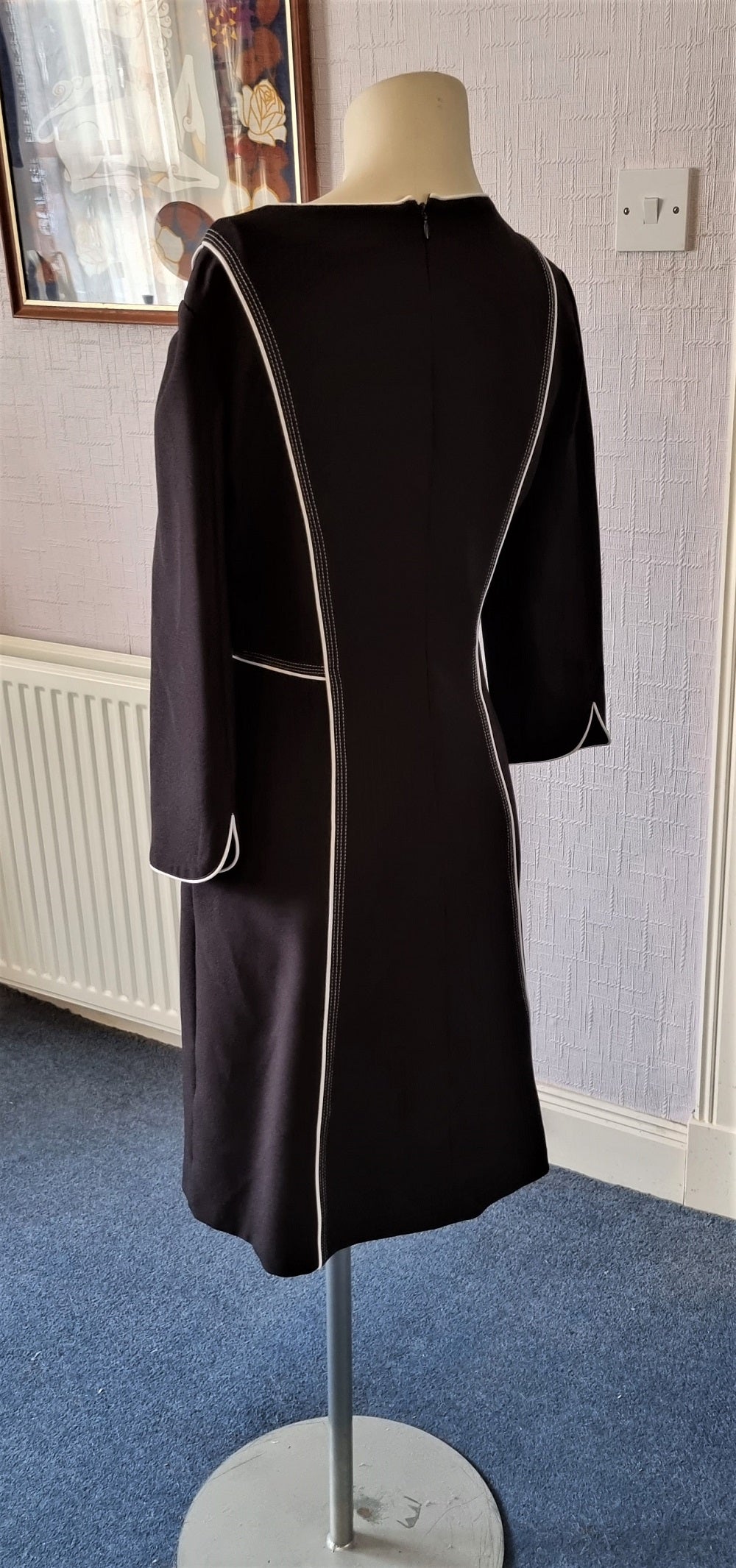 Phase Eight black dress with white detailing – The Frockery