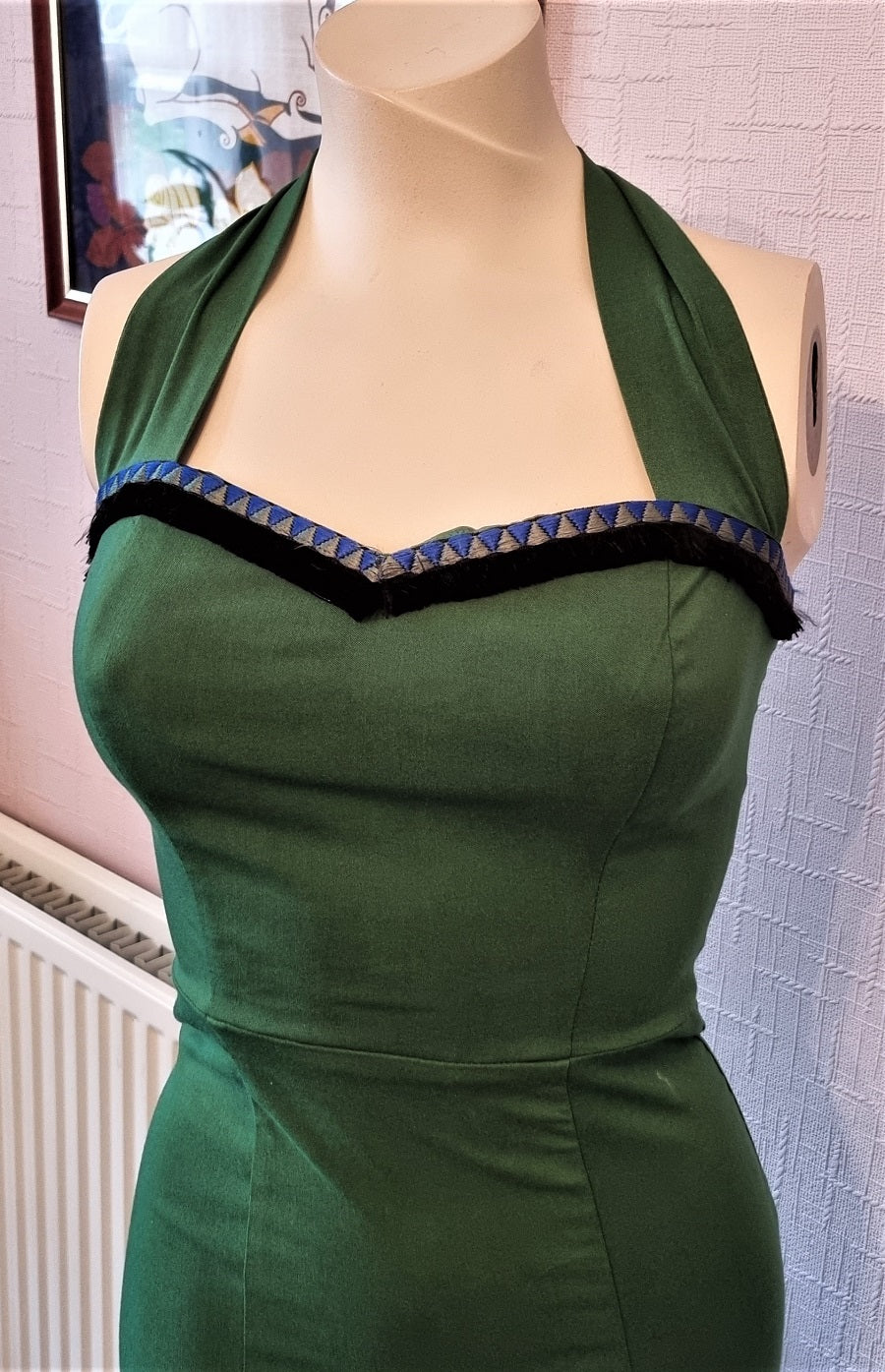 Collectif Sadie Fringe green halter neck bodycon pencil dress – The Frockery