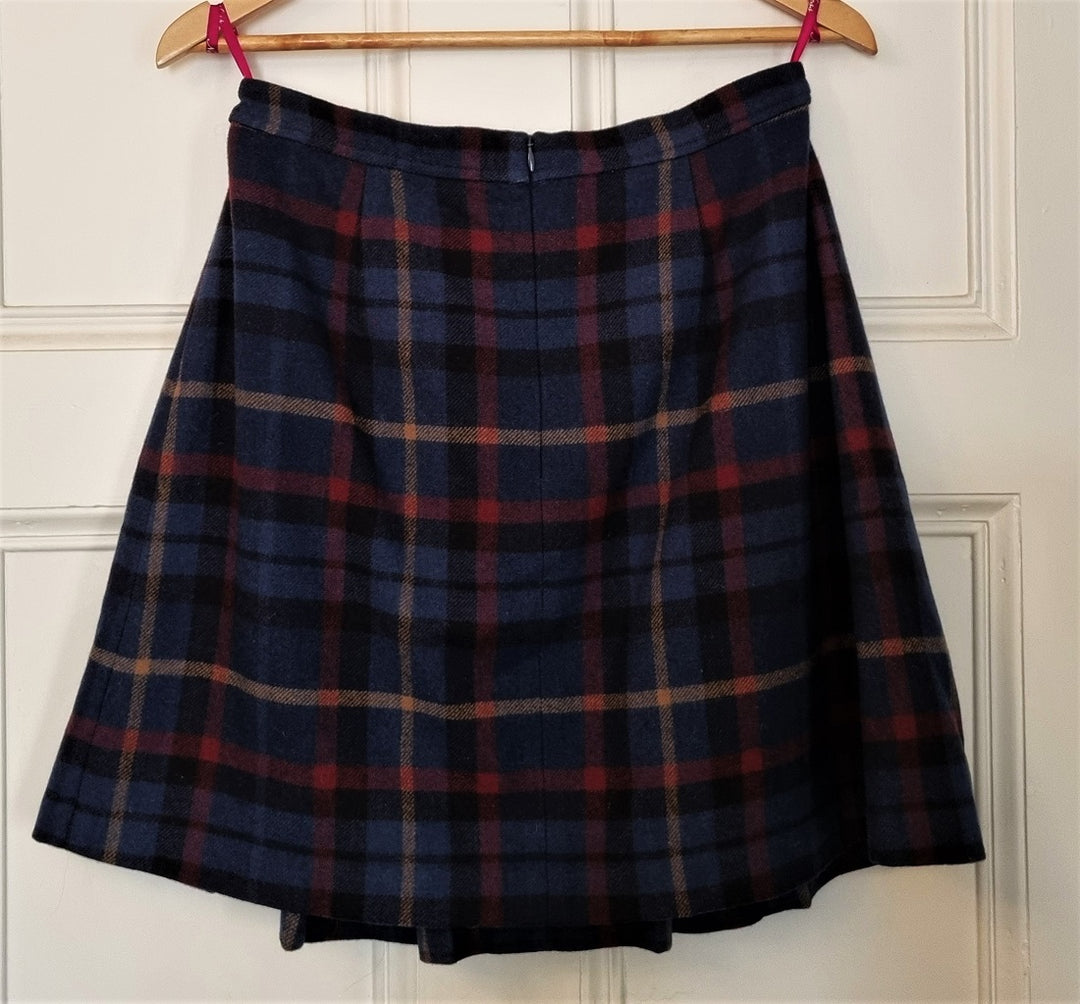 Plaid pleated skirt navy best sale