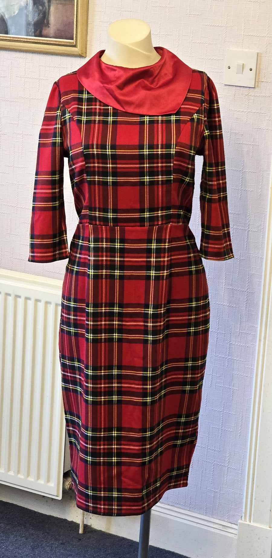Retro red tartan pencil dress – The Frockery