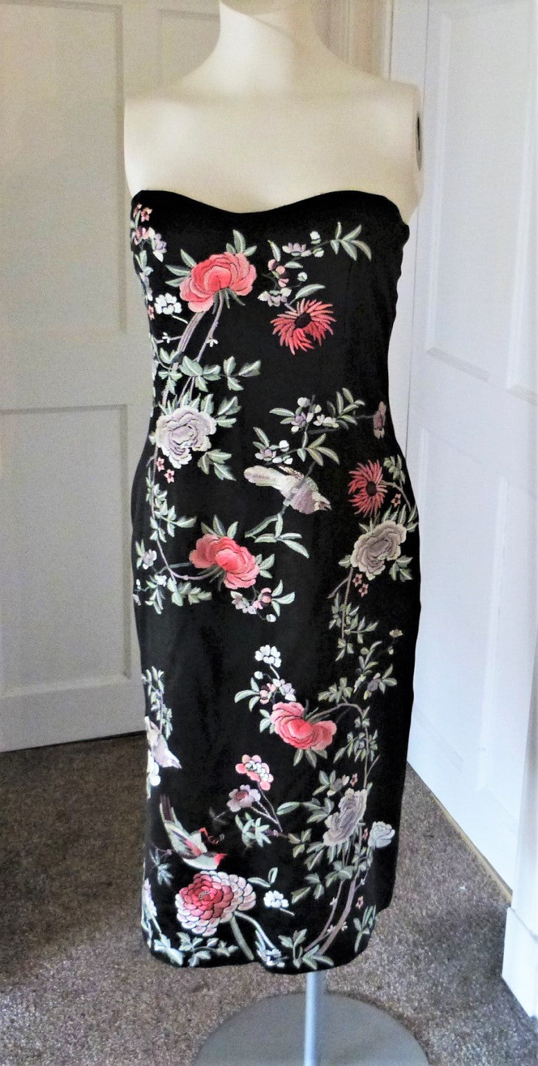 warehouse embroidered dress Mono Warehouse Embroidered Mixed Print Lace Trim Plunge Neck Midi Dress