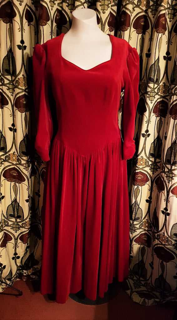 open lace back dress Laura Ashley vintage red velvet occasion dress – The Frockery