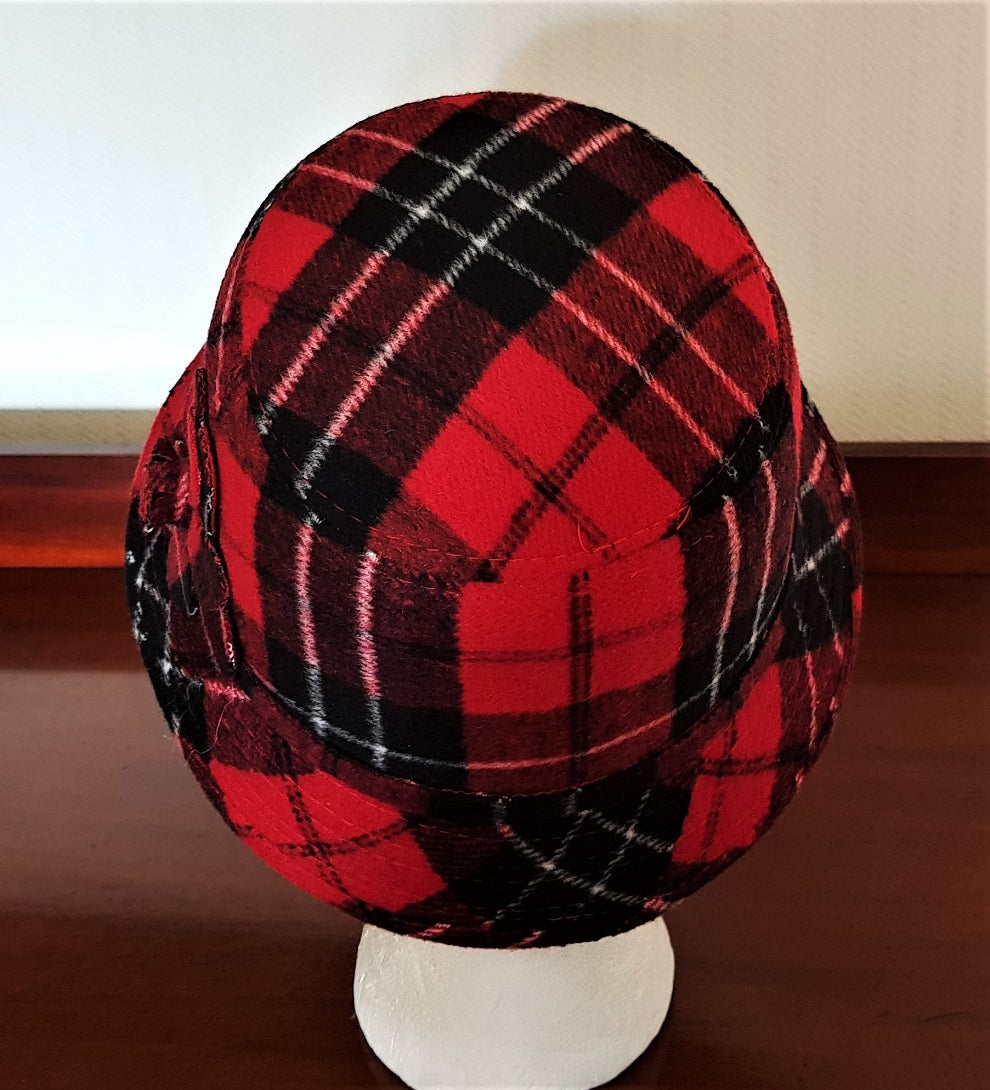 Red tartan bucket hat – The Frockery