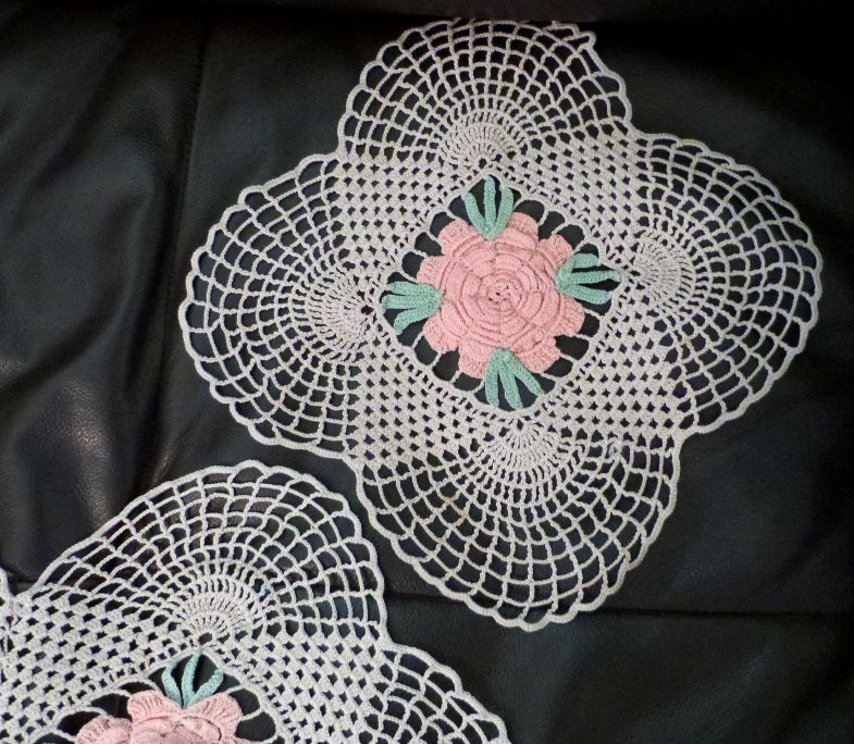 Crochet dressing table set – The Frockery