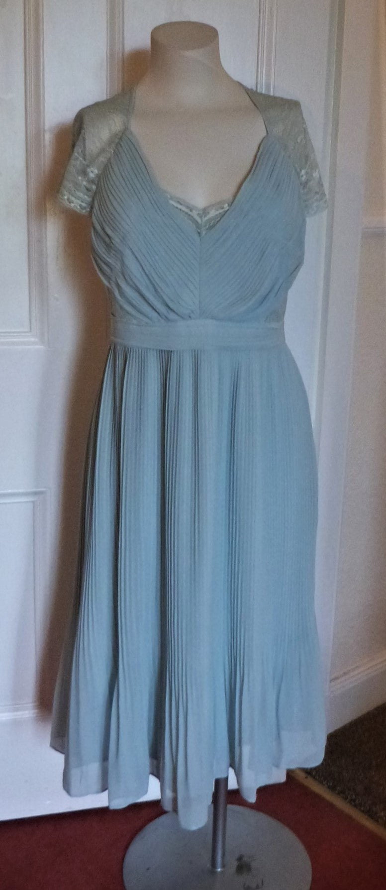 Kaliko 'Middleton' light turquoise crimped cocktail dress – The Frockery