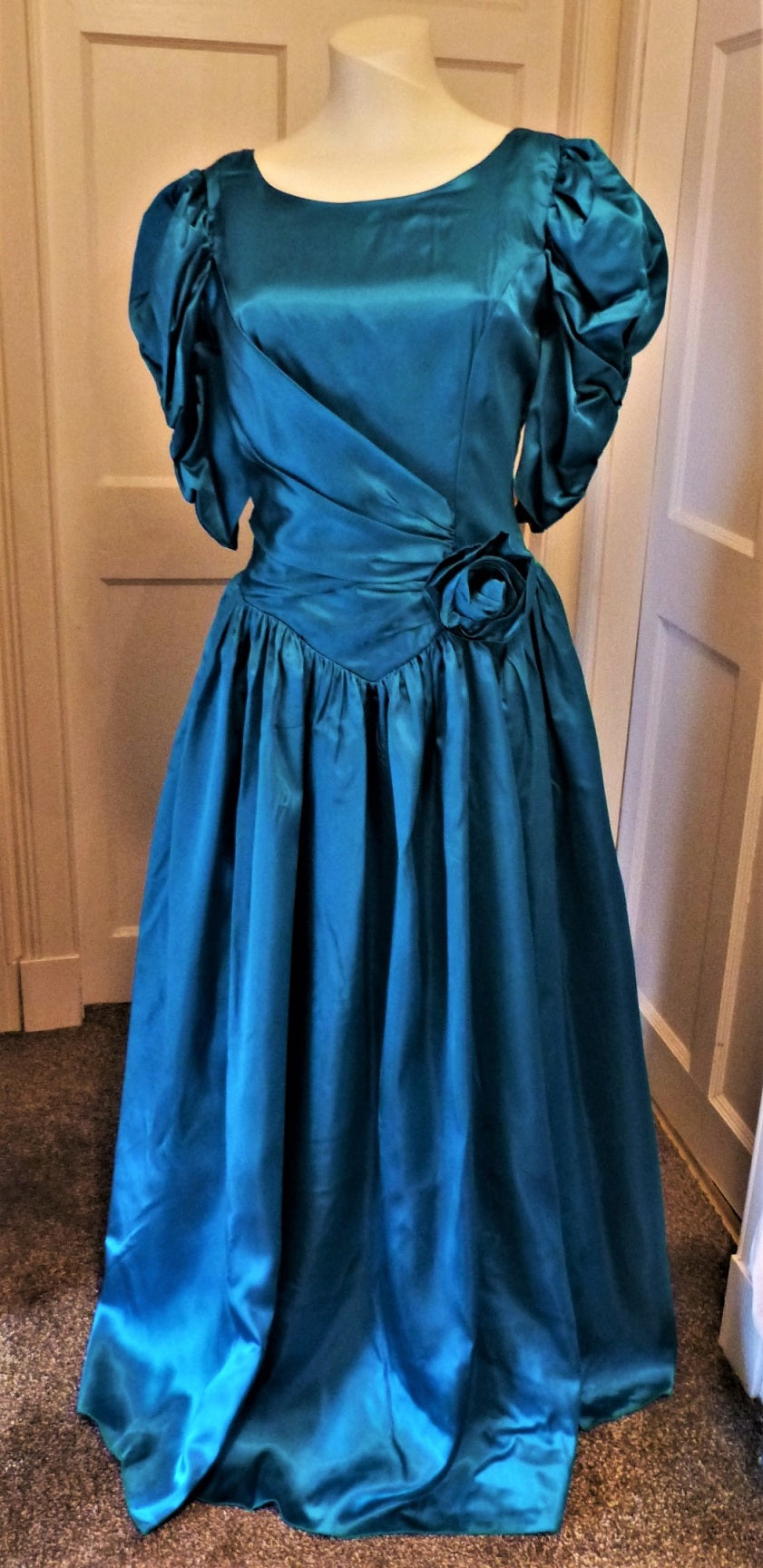 SOLD: 80s vintage green bridesmaid prom ball gown