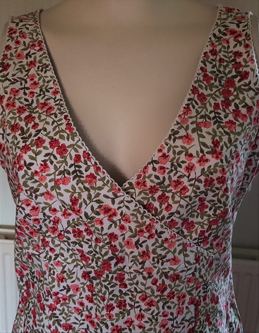 Laura Ashley 90s pink ditsy print dress The Frockery Laura Ashley 90s pink ditsy print dress The Frockery