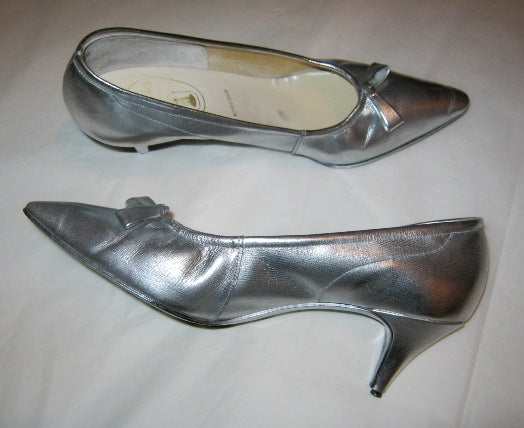 clarks silver dress sandals CLARKS WOMENS STRAP SANDAL - SILVER METALLIC | Paul Byron Shoes