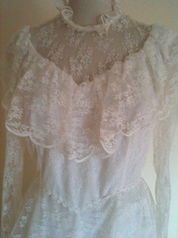 Pronuptia 70s vintage Victorian Edwardian white lace wedding dress