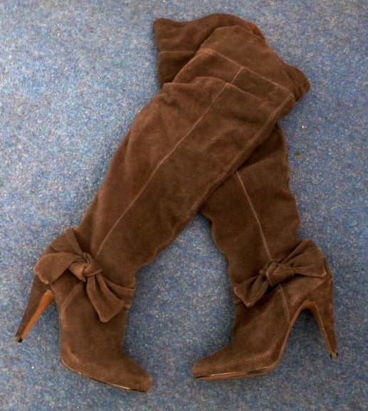 River Island grey suede over the knee boots – The Frockery