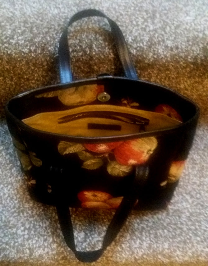 Liz Cox black tapestry handbag – The Frockery display picture 1